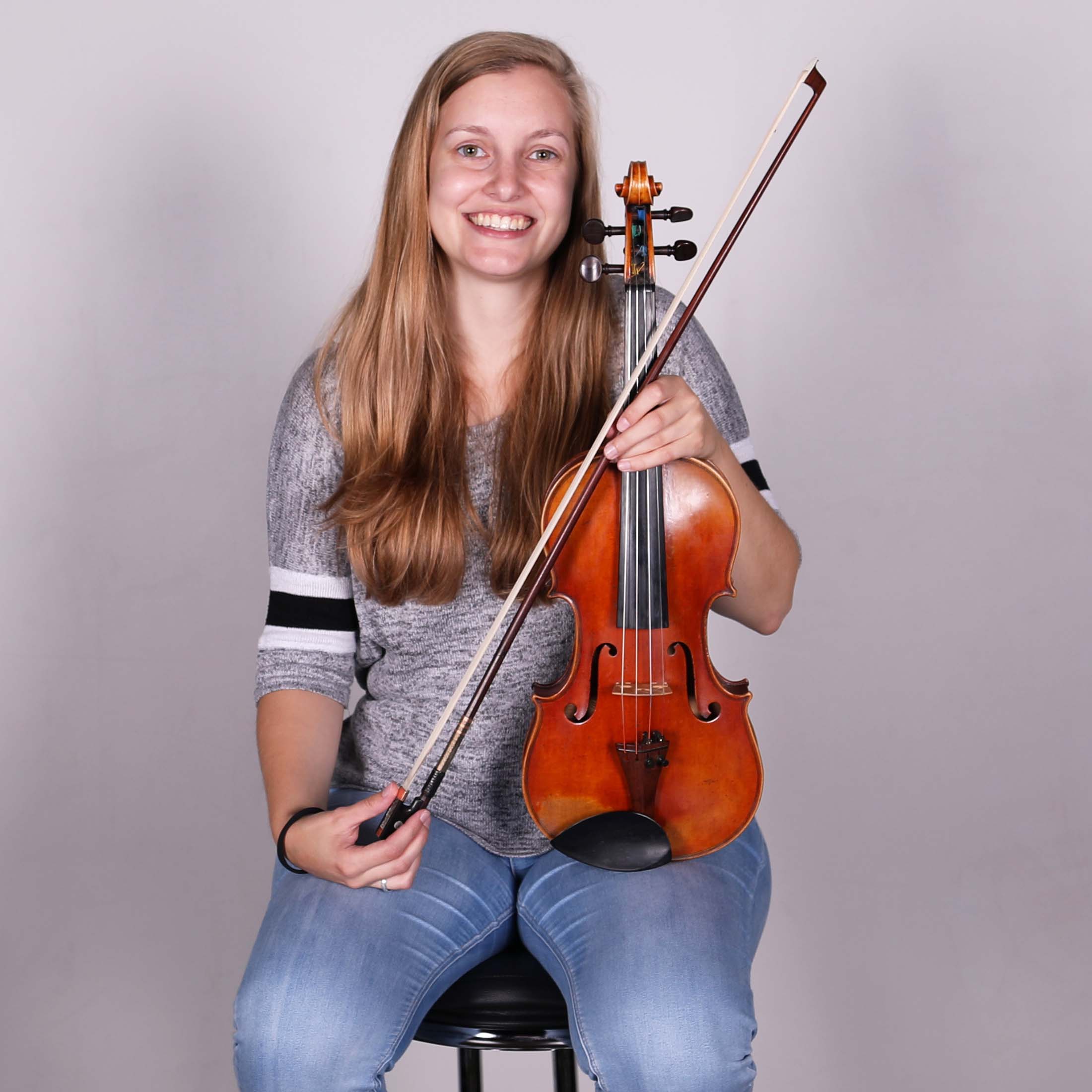 Alexandra Bissig - Violine/Minifiddlers
